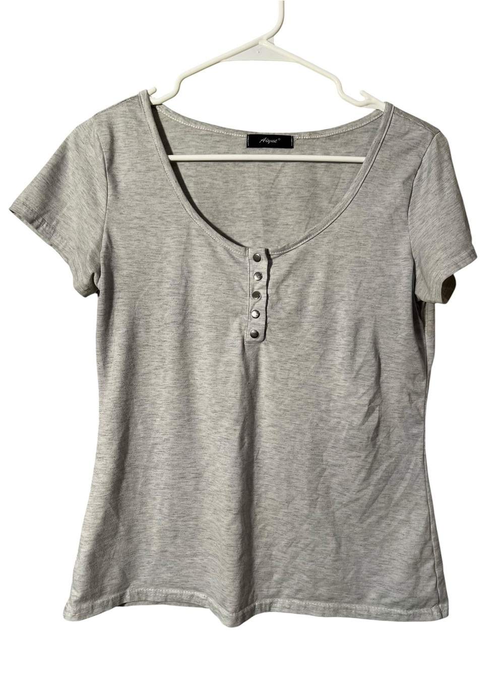 Aiyue Women's Short Sleeve Henley Top Light Heather Gray Snap Up Scoop Neck Cap